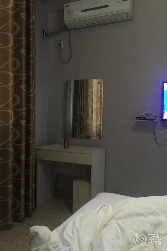 Luoyang Love Me Fashion Hotel Kültér fotó