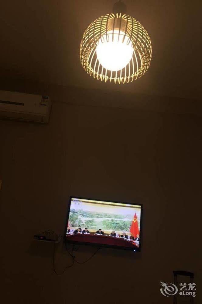 Luoyang Love Me Fashion Hotel Kültér fotó