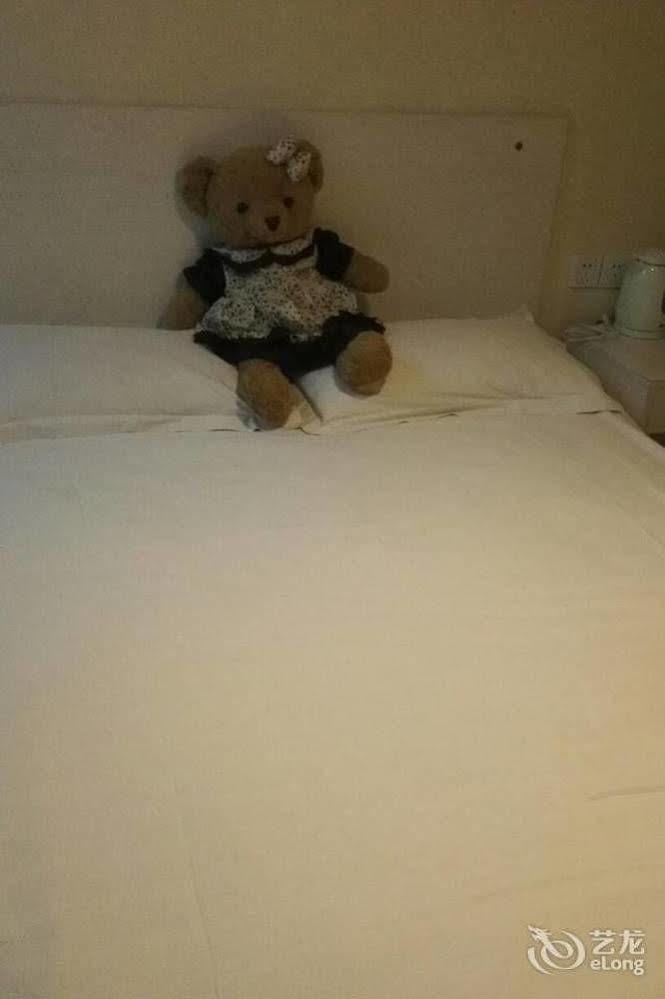 Luoyang Love Me Fashion Hotel Kültér fotó