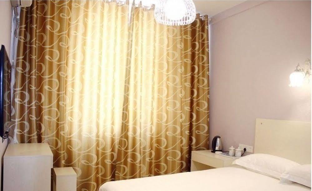 Luoyang Love Me Fashion Hotel Kültér fotó